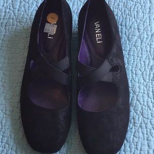 Vaneli Leather Flats